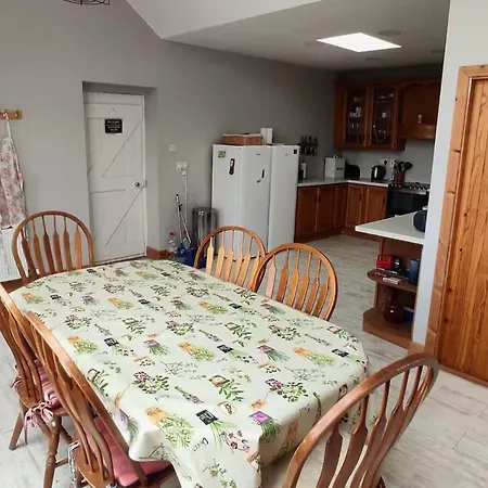 Prázdninový dům 3-bed Seaside Retreat - Parking & Garden *